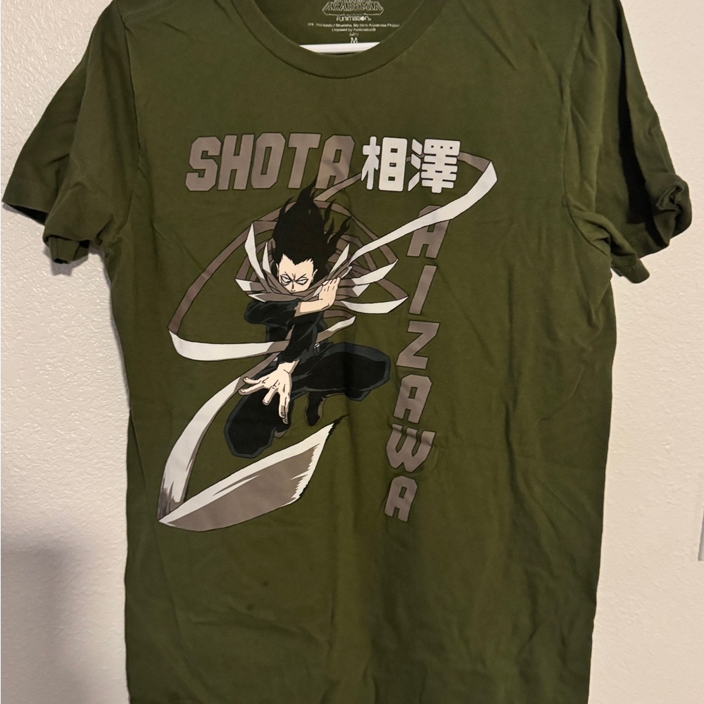 Hot Topic Green Anime Graphic Short Sleeve Tee